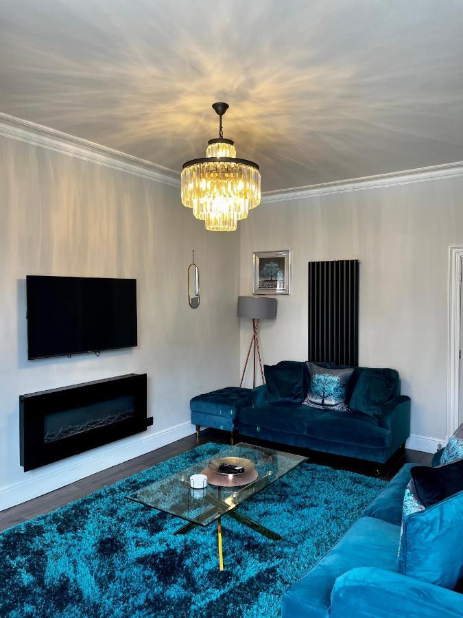 The Mews Boutique Deluxe Apartments, Sleep 2-6 People , Central Location, Free Parking Windermere Exterior foto